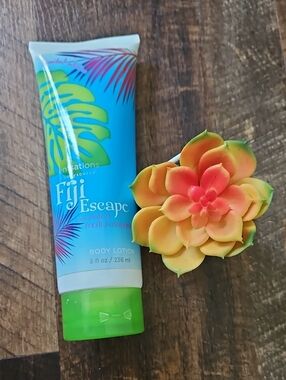 Kohl's Fiji Escape Blue & Green Body Lotion And Succulent Plant